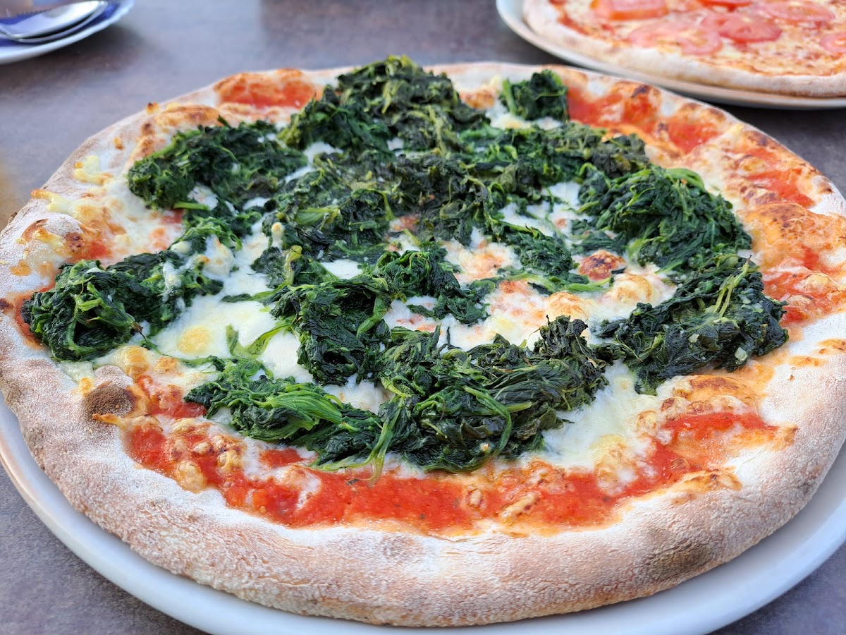 Pizza aus dem Restaurant Italia